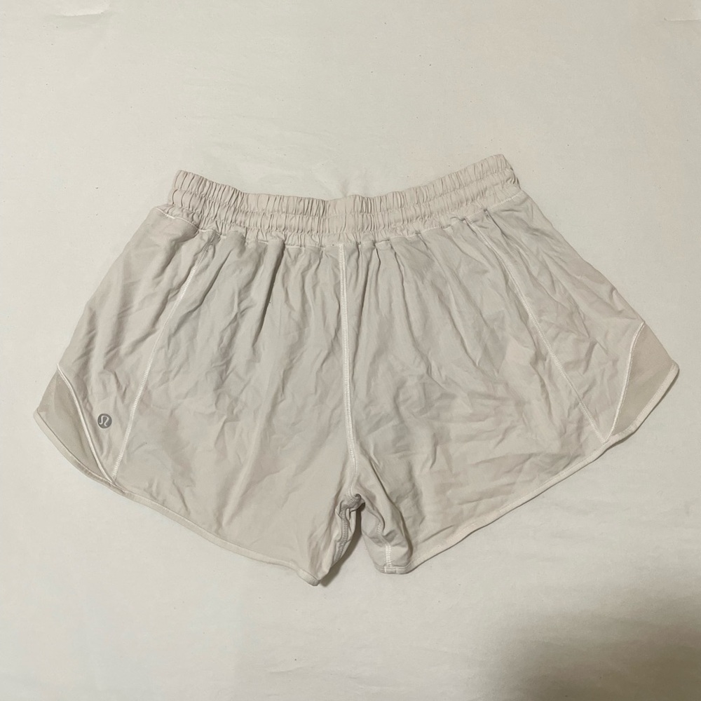 Lululemon white shorts size 10